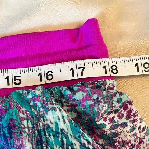 Fabletics Suva Run Short II Women's Size XXL Athletic Running Shorts Drawstring - Picture 10 of 12